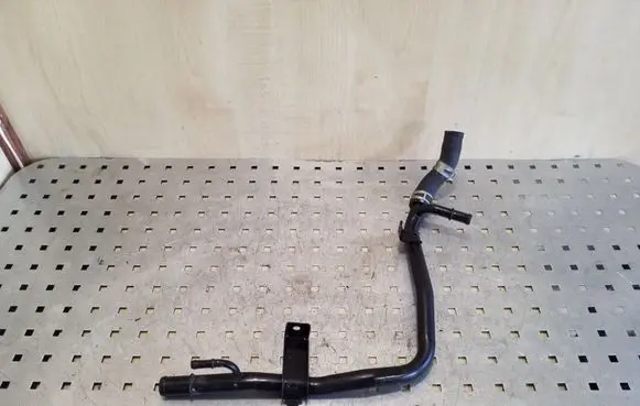 Honda CR-V Engine coolant pipe/hose