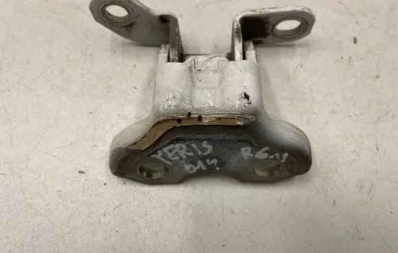 Toyota Yaris Rear door upper hinge