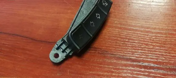 BMW 7 E65 E66 Steering wheel buttons/switches 6911585