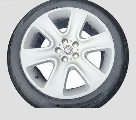 Jaguar XF X250 R18 alloy rim 8X231007BA