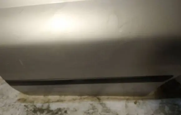 Rear door trim (molding)