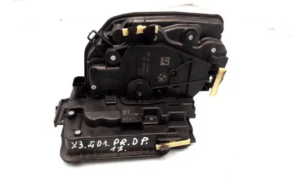BMW X3 G01 Front door lock 9492094 A052111 19864010