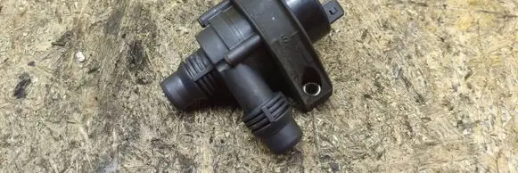 BMW X5 F15 Electric auxiliary coolant/water pump 9197085