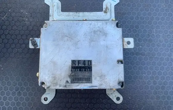 Mazda 323 F Engine control unit/module RF4D18881 2758005380