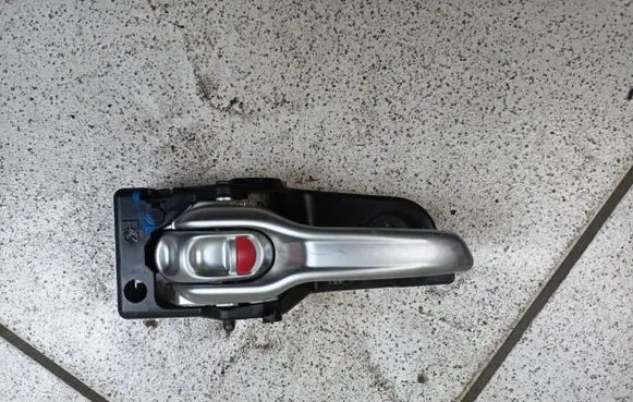 Rear door interior handle