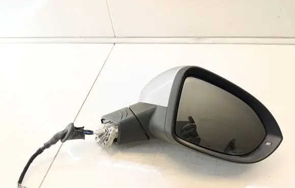 Volkswagen ID.3 Front door electric wing mirror E1041551