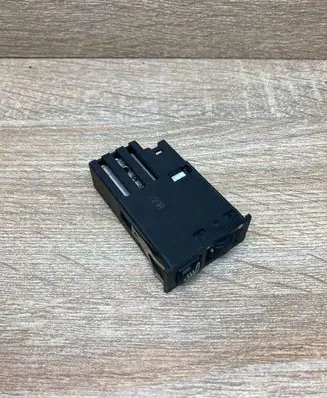 BMW 5 E39 Seat heating switch 8352259 03055000
