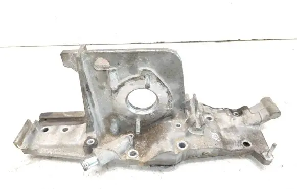 Subaru Outback Fuel pump bracket 