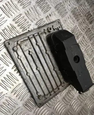 Ford Fiesta Engine control unit/module S118325001 S120977015 242514655
