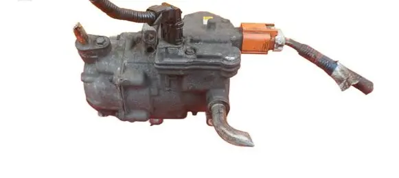 Toyota Auris E180 Air conditioning (A/C) compressor (pump) 0422001330 2ZRFXE