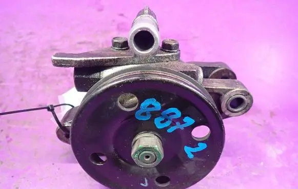 Audi Coupe Power steering pump
