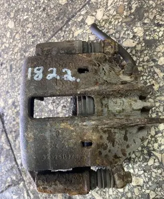 Volvo S60 Front brake caliper 32326118