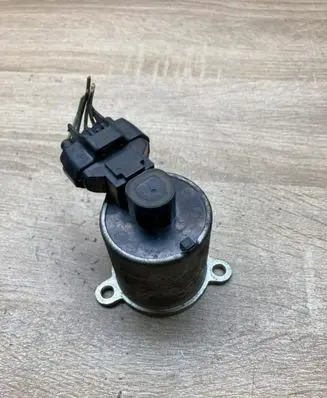 Opel Astra H EGR valve 8980607961 HU1350007351