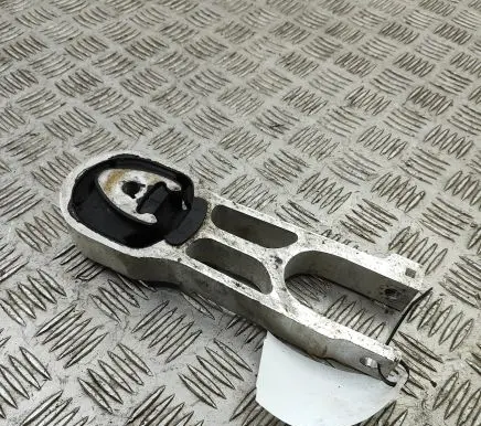 Peugeot 2008 II Engine mount bracket 9826527880