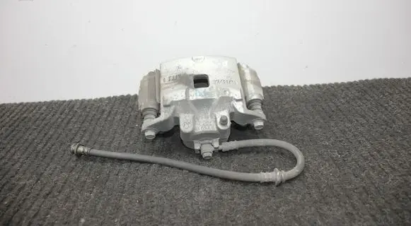 Nissan Altima Front brake caliper 000000