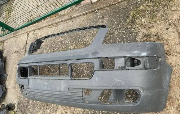 Volkswagen Multivan T5 Front bumper 7H0807101