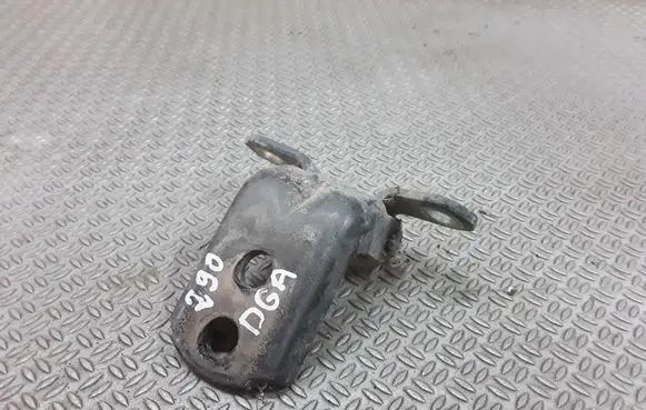 Nissan Patrol Y61 Rear door lower hinge