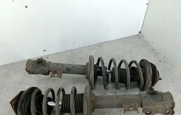 Nissan X-Trail T30 Front shock absorber/damper 