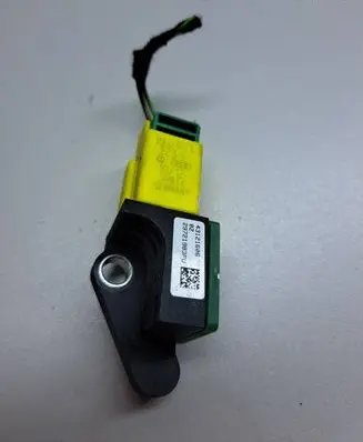 Skoda Superb B6 (3T) Airbag deployment crash/impact sensor 8K0973323s