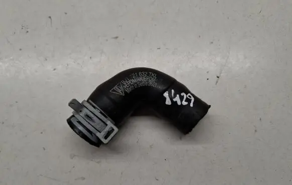 Audi E-tron GT Engine coolant pipe/hose 9J1121632