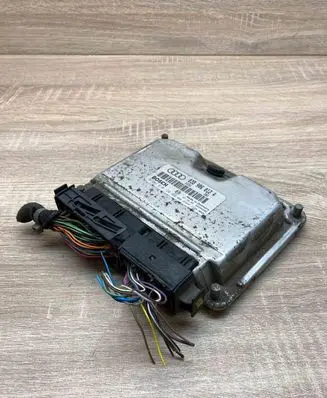 Audi A3 S3 8L Engine control unit/module ECU 038906012A 0281010120