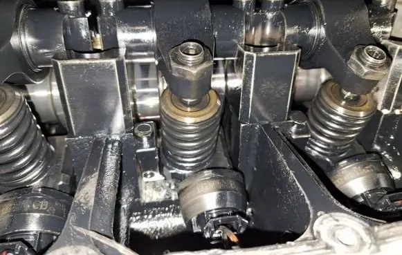 Audi A6 S6 C5 4B Fuel injector