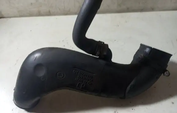 Opel Zafira B Intercooler hose/pipe 55561910 329788454