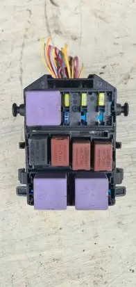 Renault Espace IV Fuse module 8206003634