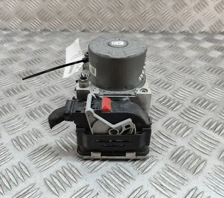 Volkswagen Golf VII ABS Pump 5Q0614517CR