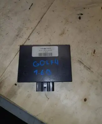 Volkswagen Golf IV Comfort/convenience module 1J0959799H