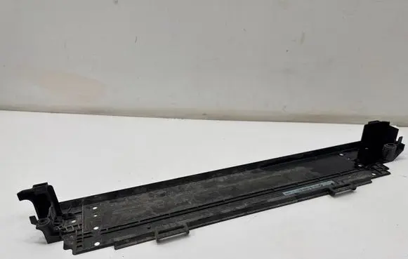 BMW 3 G20 G21 Radiator trim 8594540