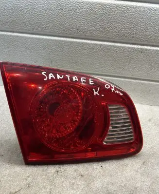 Hyundai Santa Fe Tailgate rear/tail lights 924052B000