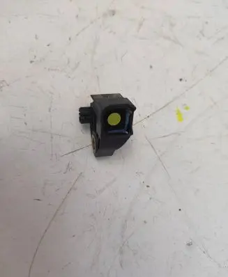 Mercedes-Benz E W213 Airbag deployment crash/impact sensor A2139051300 869108 14766