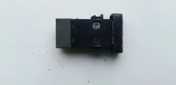 Nissan Sunny Fog light switch 