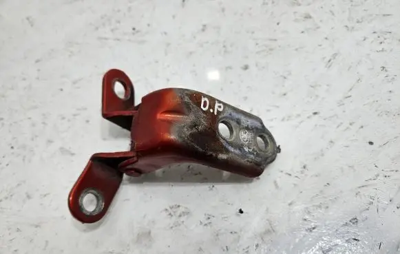 KIA Sportage Front door upper hinge 1120075
