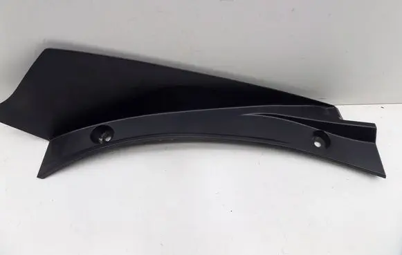 Nissan Leaf II (ZE1) Tail light part 02020100