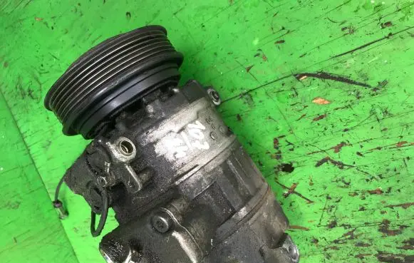 Audi A4 S4 B5 8D Air conditioning (A/C) compressor (pump)