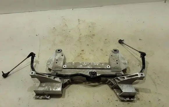 Peugeot 2008 II Front subframe 9825331880