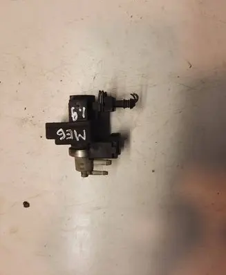 Renault Megane II Turbo solenoid valve 820027045