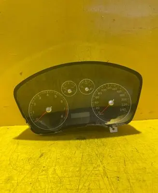 Ford Focus Speedometer (instrument cluster) 3M5F10A855A