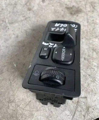 Toyota Corolla E120 E130 Wing mirror switch 777665