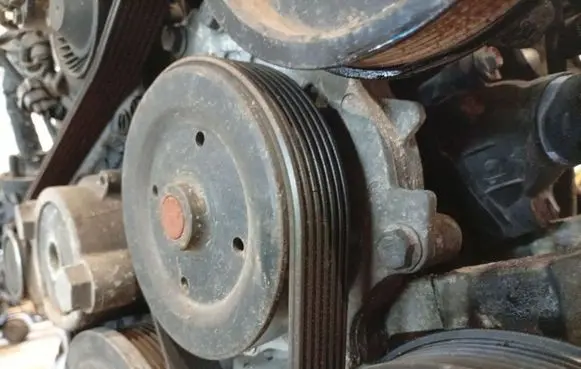 Toyota Corolla Verso AR10 Water pump