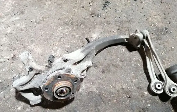 Audi A5 8T 8F Front wheel hub