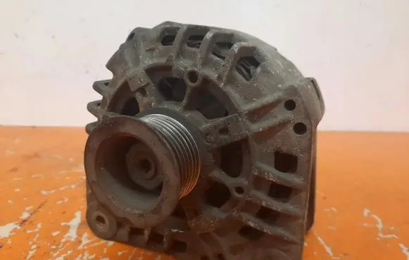 Renault Scenic II - Grand scenic II Generator/alternator 8200410674