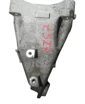 Mercedes-Benz GLC X253 C253 Engine mounting bracket A2742234900