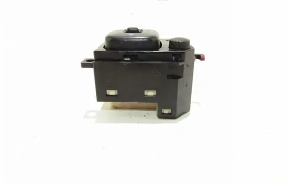 Mazda Xedos 6 Wing mirror switch 4713L67