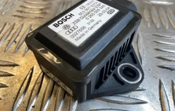 Volkswagen PASSAT B5.5 ESP acceleration yaw rate sensor 8E0907637A 0265005245 0027656