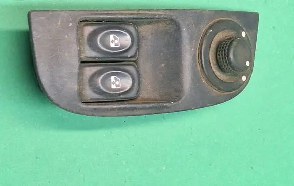 Renault Scenic I Electric window control switch 7700429070