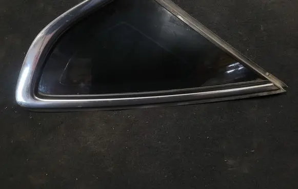 Ford Fusion II Rear side window DS73F29701B