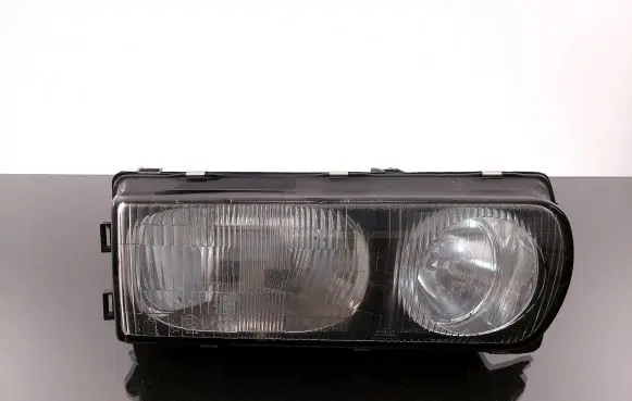 Mitsubishi Sigma Headlight/headlamp 0017033